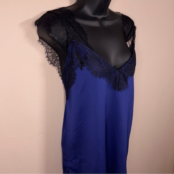 LARGE HIPPIE CHIC BLUE BLACK LACE SLEEVELESS TOP GLAM SATIN - Picture 6 of 12